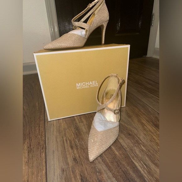 Michael Kors Gold Heels Size 10 Glitter Pumps Brand MK Shoes New In Box - Picture 5 of 10
